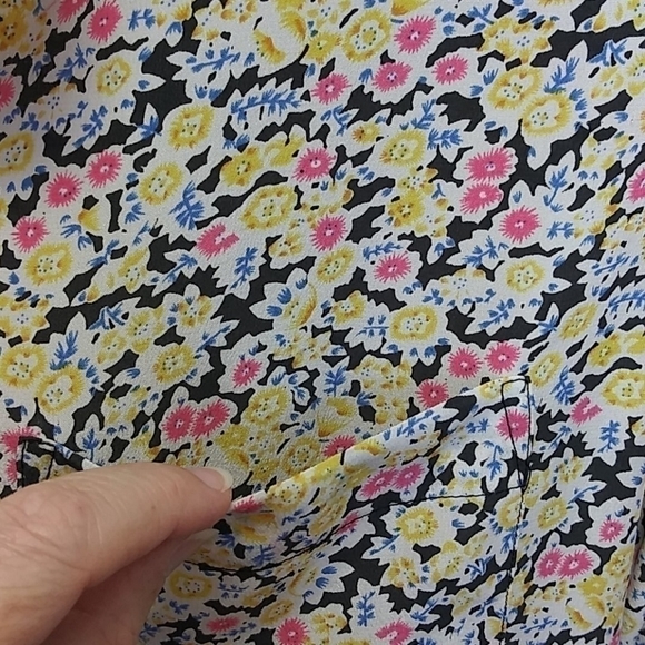 Equipment Femme Signature Silk Blouse - Picture 10 of 12